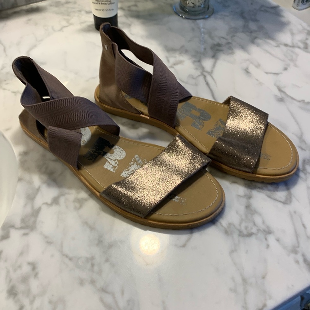 Women’s SOREL sandals
